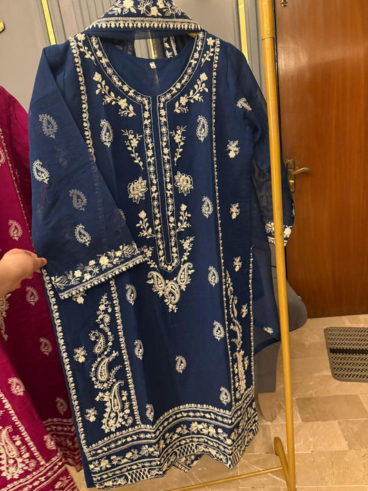 Aghanoor Cotton Stitched 3 Piece