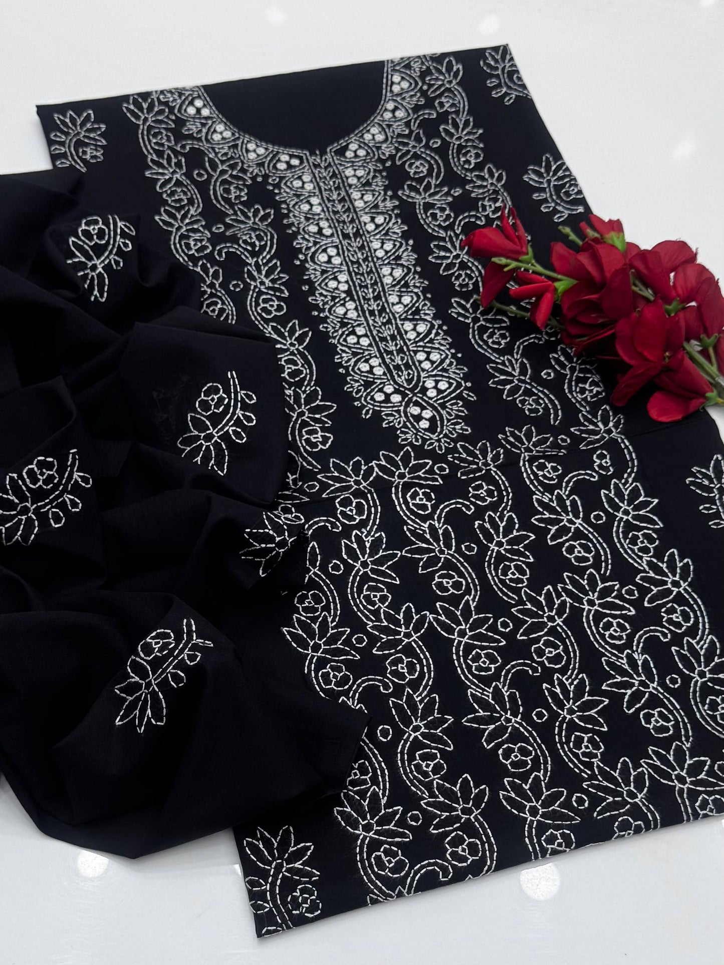 Soft Pure Lawn Beautifully Handmade Neat Shadow Tanka 2 Piece