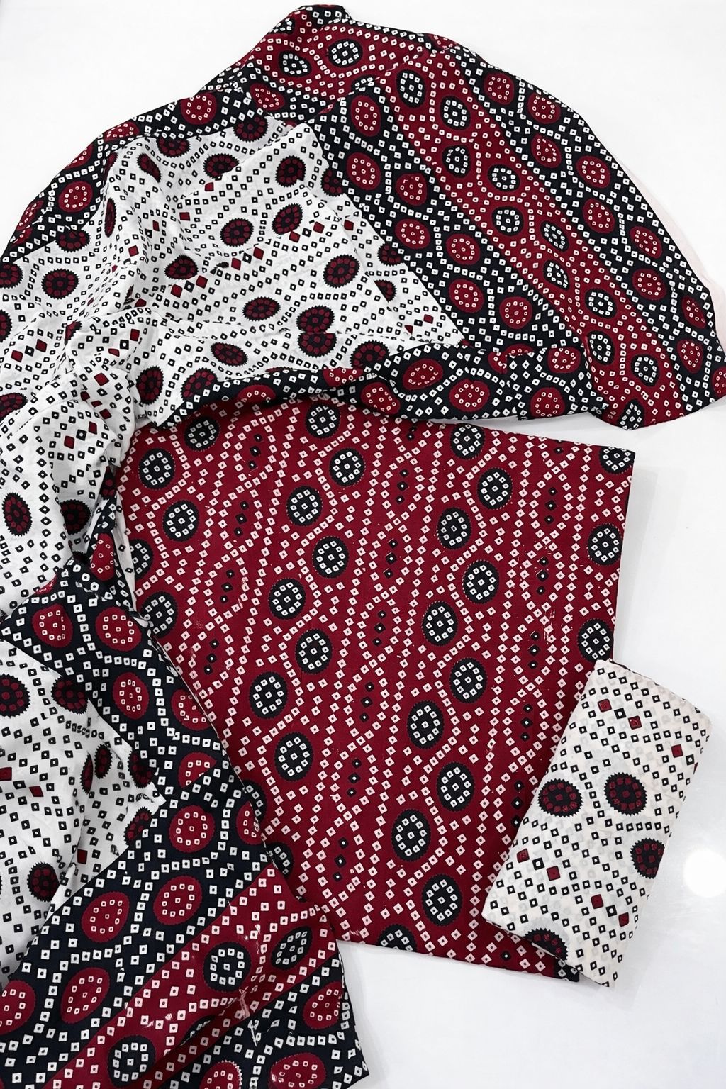 Chunri Block Print 3 Piece Soft Cotton (Maroon/White)