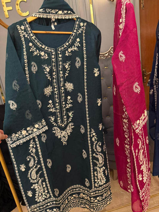 Aghanoor Cotton Stitched 3 Piece