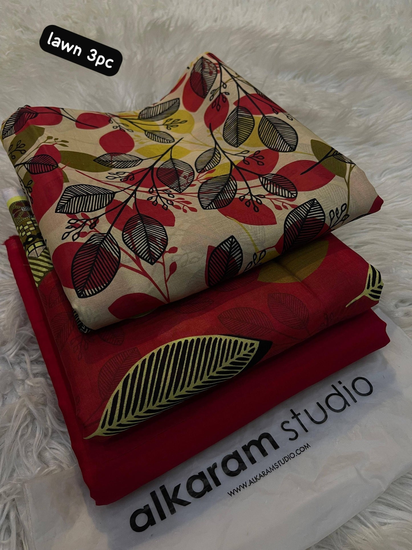 Alkaram Lawn 3 Piece