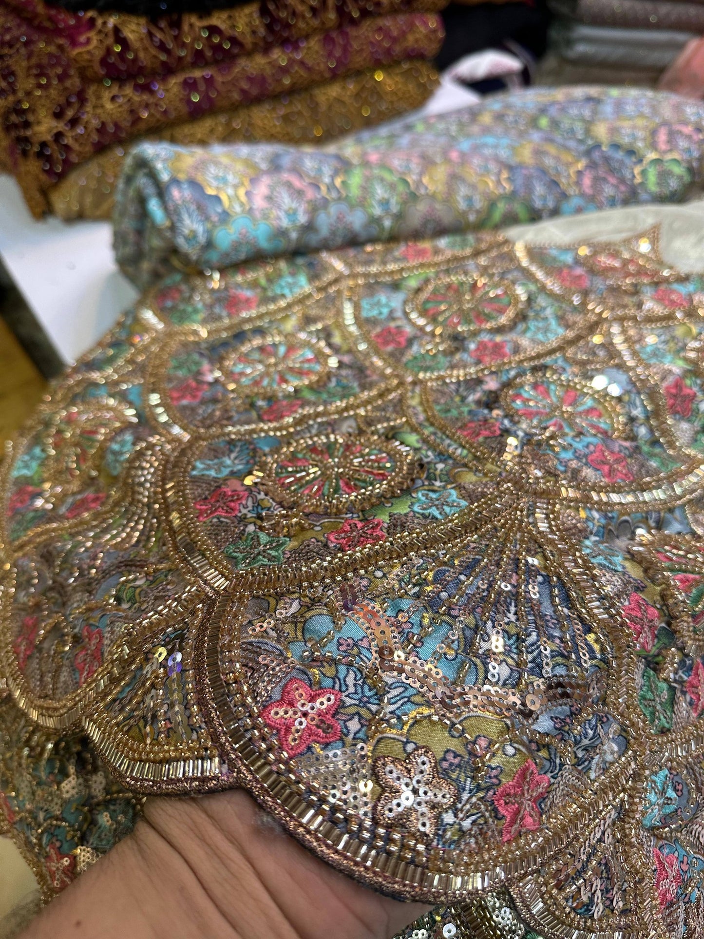 Indian Multi Cut Dana with Laser aplic 3 Piece