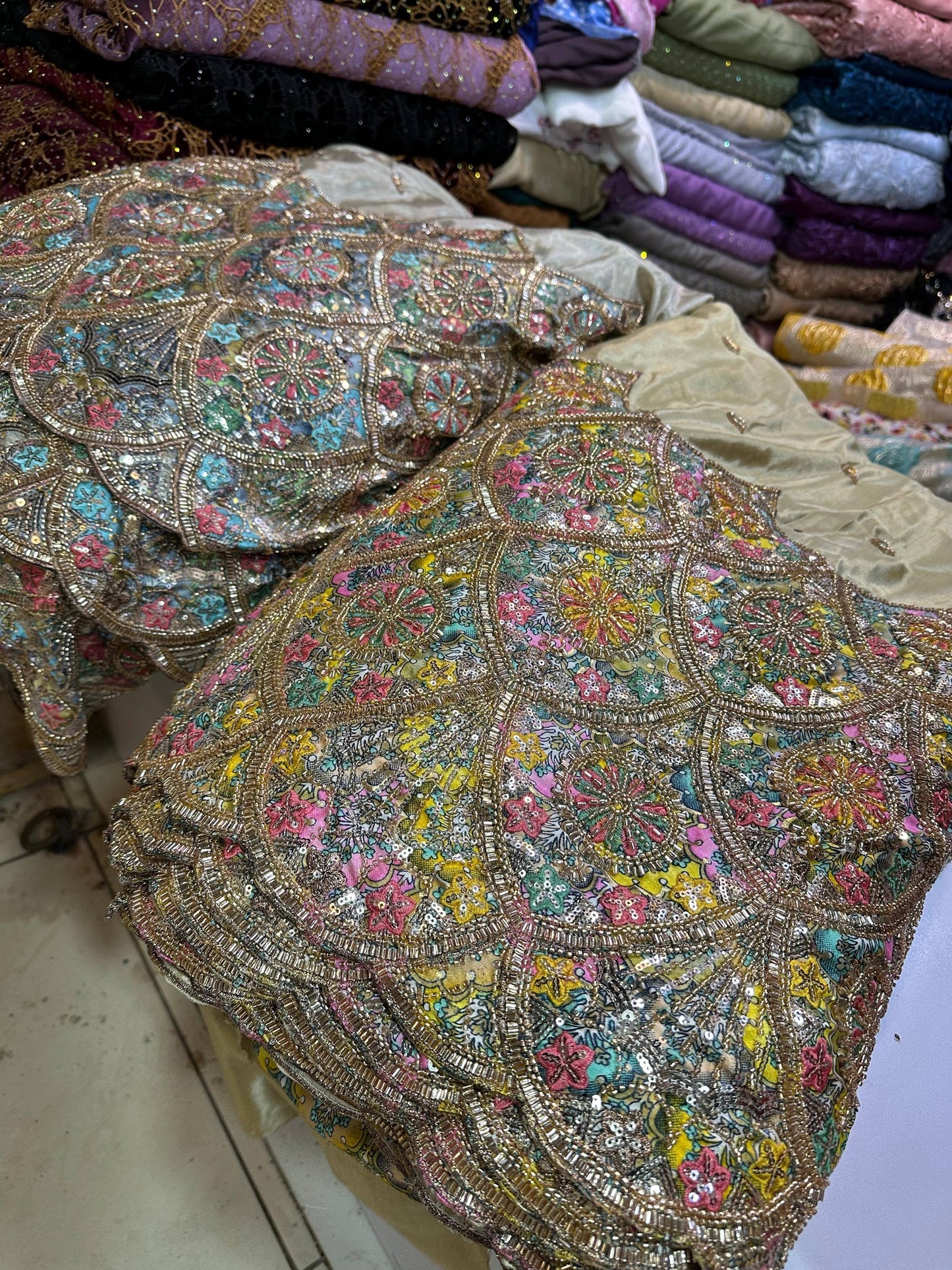 Indian Multi Cut Dana with Laser aplic 3 Piece