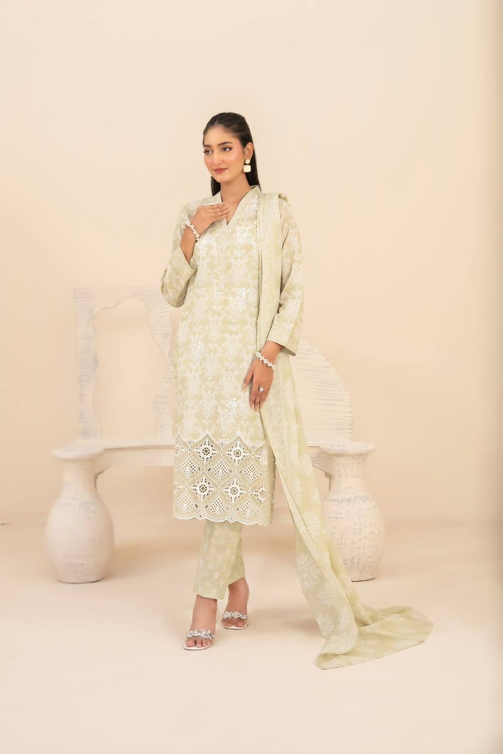 Un-Stitched Daman & Boti Embroidered Rotary Printed Lawn 3 Piece