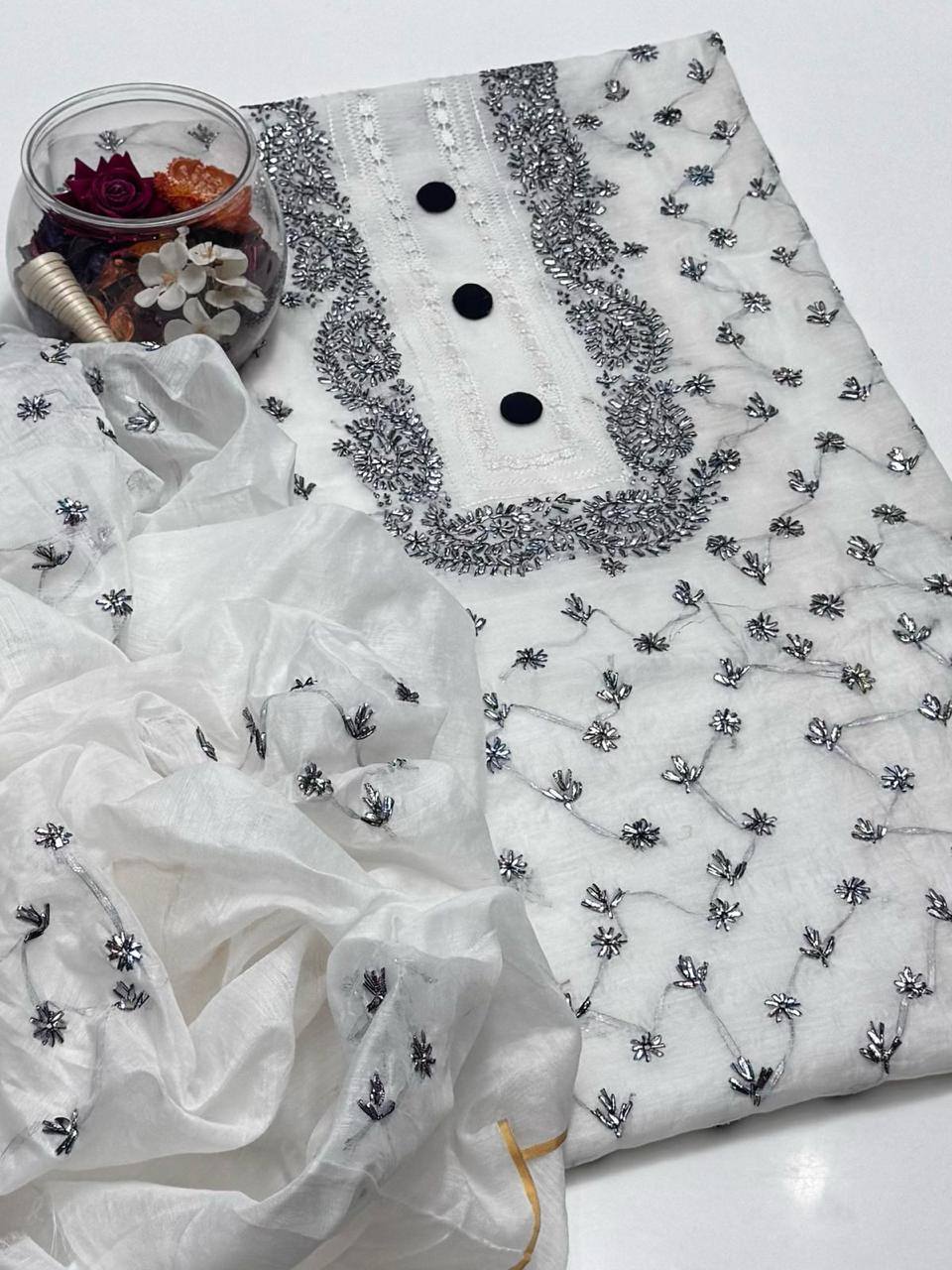 Hand Embroidered Paper lawn 2 Piece