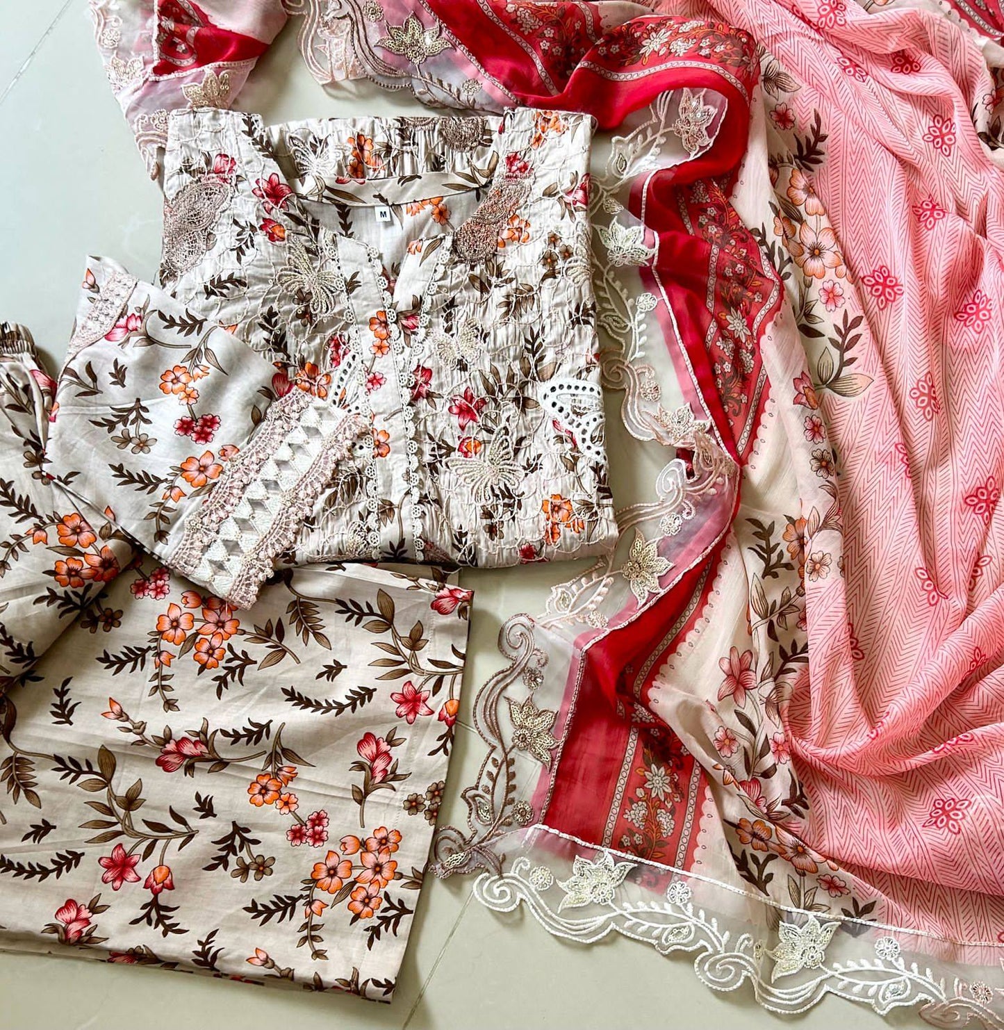 New arrival hot embroidered lawn 3 Piece